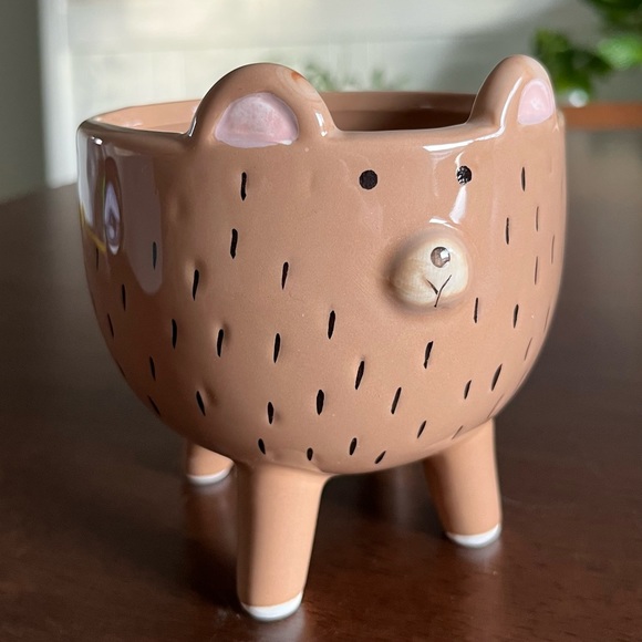 New Ceramic Bear Planter - Picture 3 of 11